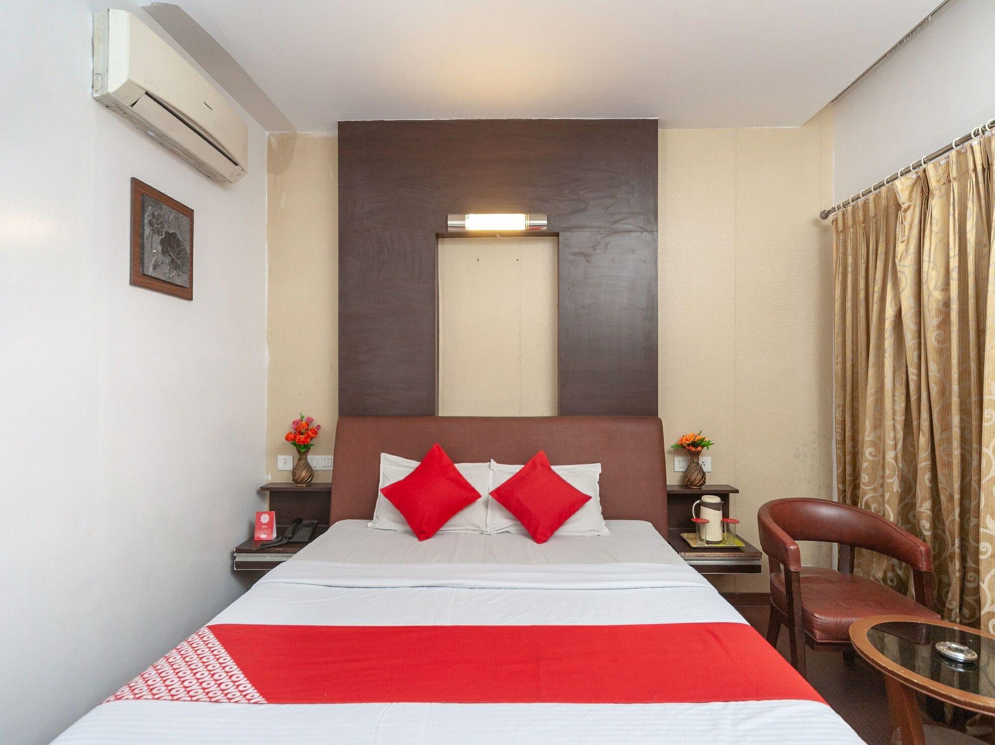 Oyo 19674 Apoorva'S Guest House Ченай Екстериор снимка